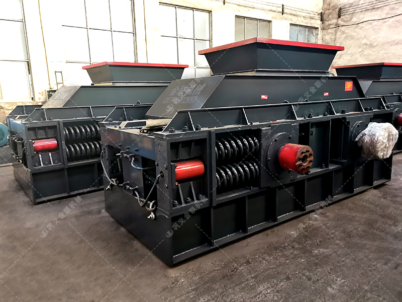 河卵石制砂機型號有哪些，對輥制砂機報價是多少？