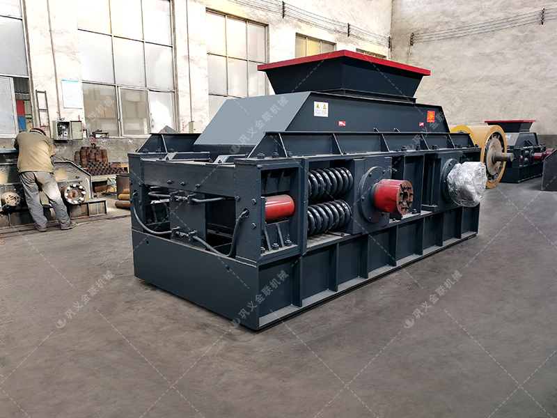 鵝卵石對(duì)輥破碎機(jī)介紹，為什么選擇金聯(lián)機(jī)械？