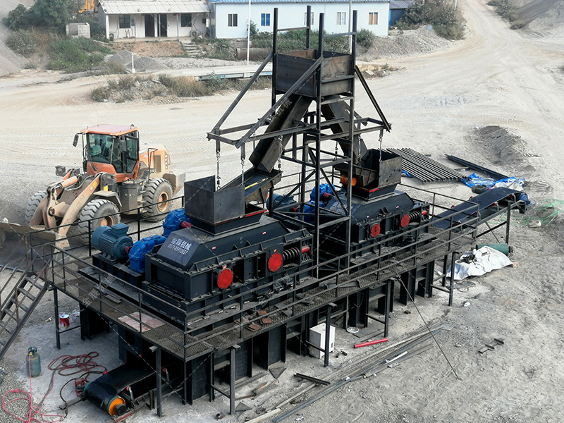 時產(chǎn)100噸瓜米石對輥制砂機有哪些型號？價格多少？