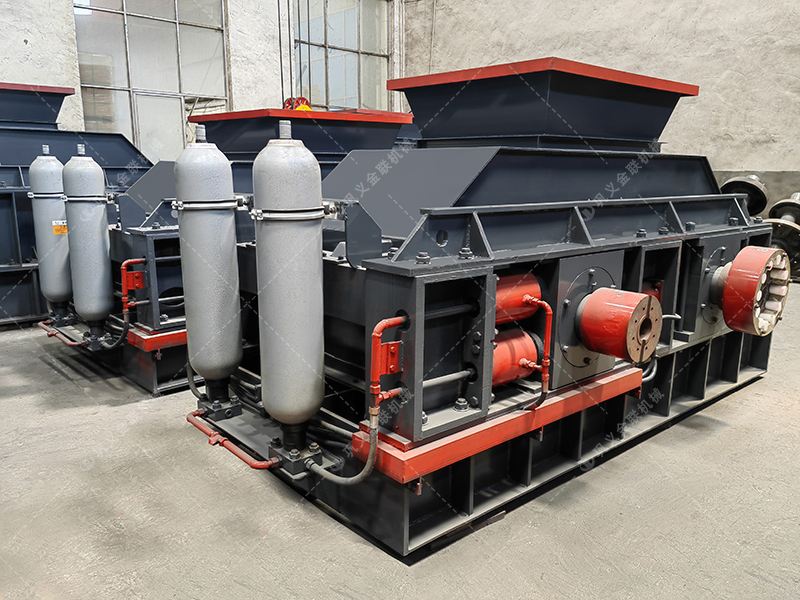 青石制砂難題多？對輥破碎機(jī)如何輕松應(yīng)對？